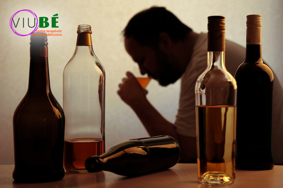 L'addicció a l'alcohol i els seus efectes negatius greus
